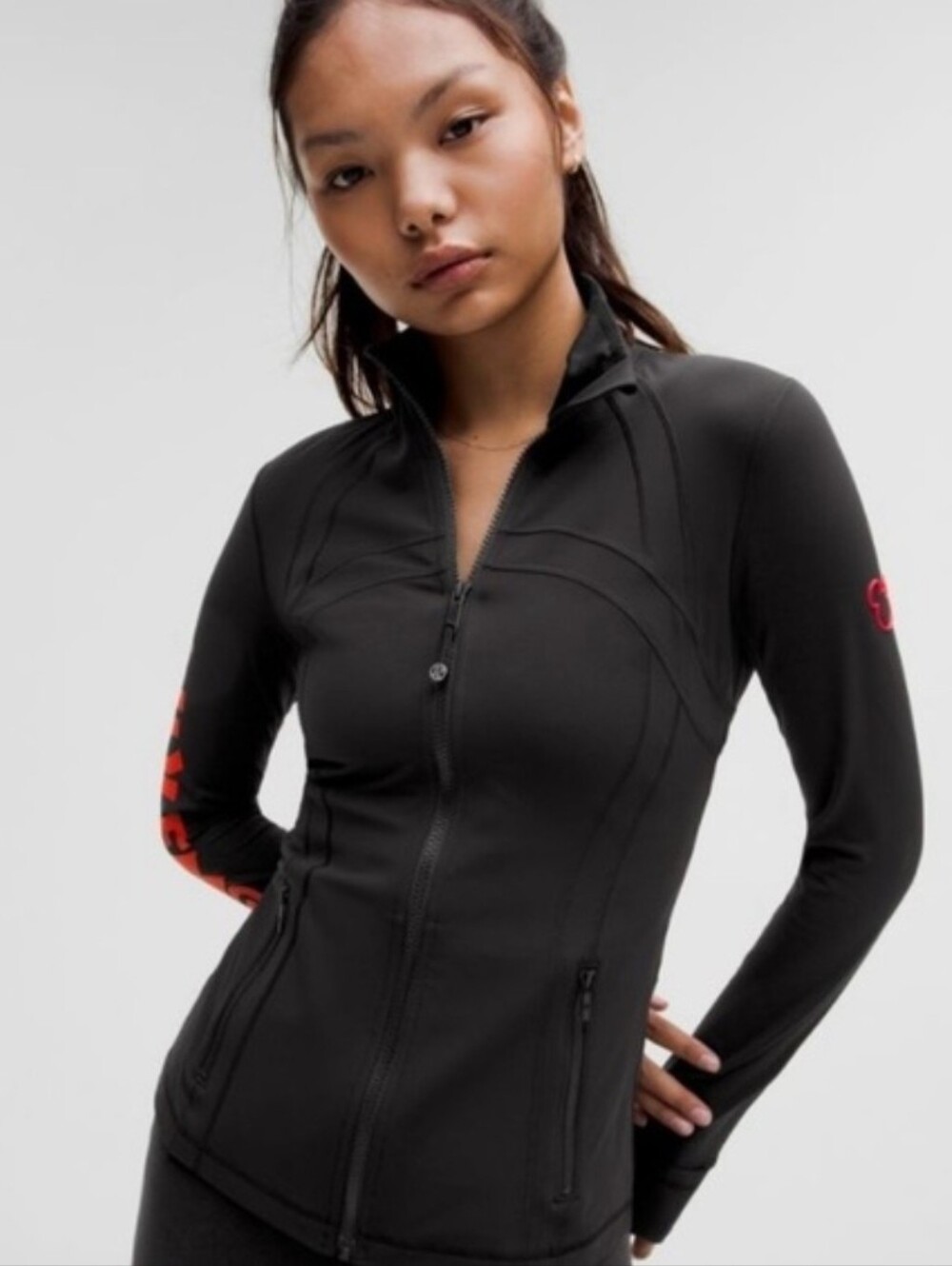 ✨️✨️NWOT lululemon define jacket disney Black Red Logo Size 6